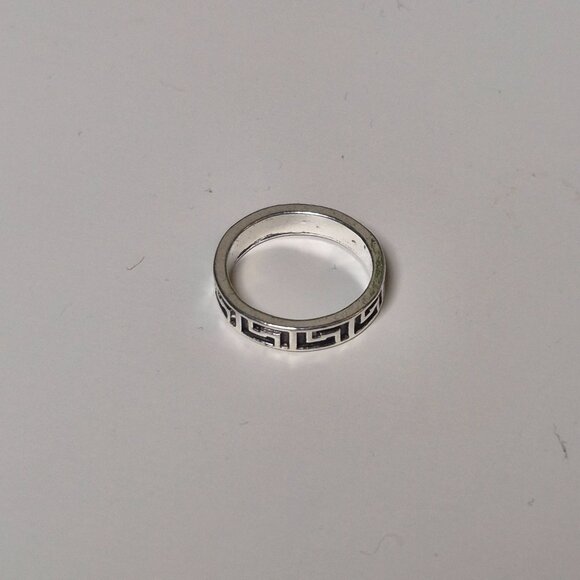 Greek Pattern Silver Ring - Picture 5 of 5